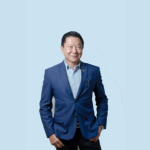 Milton Seigi Hayashi destaca a importância da transparência para orientar pacientes antes de uma cirurgia plástica.